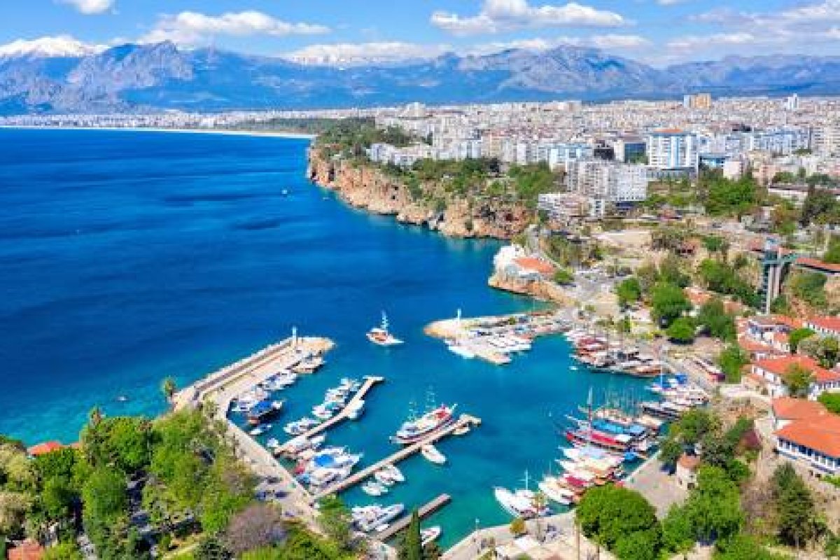 Dental clinics in Antalya, Turkey