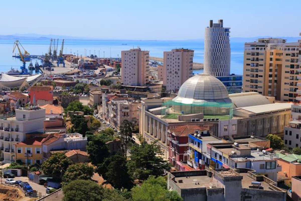 Dental clinics in Durres, Albania