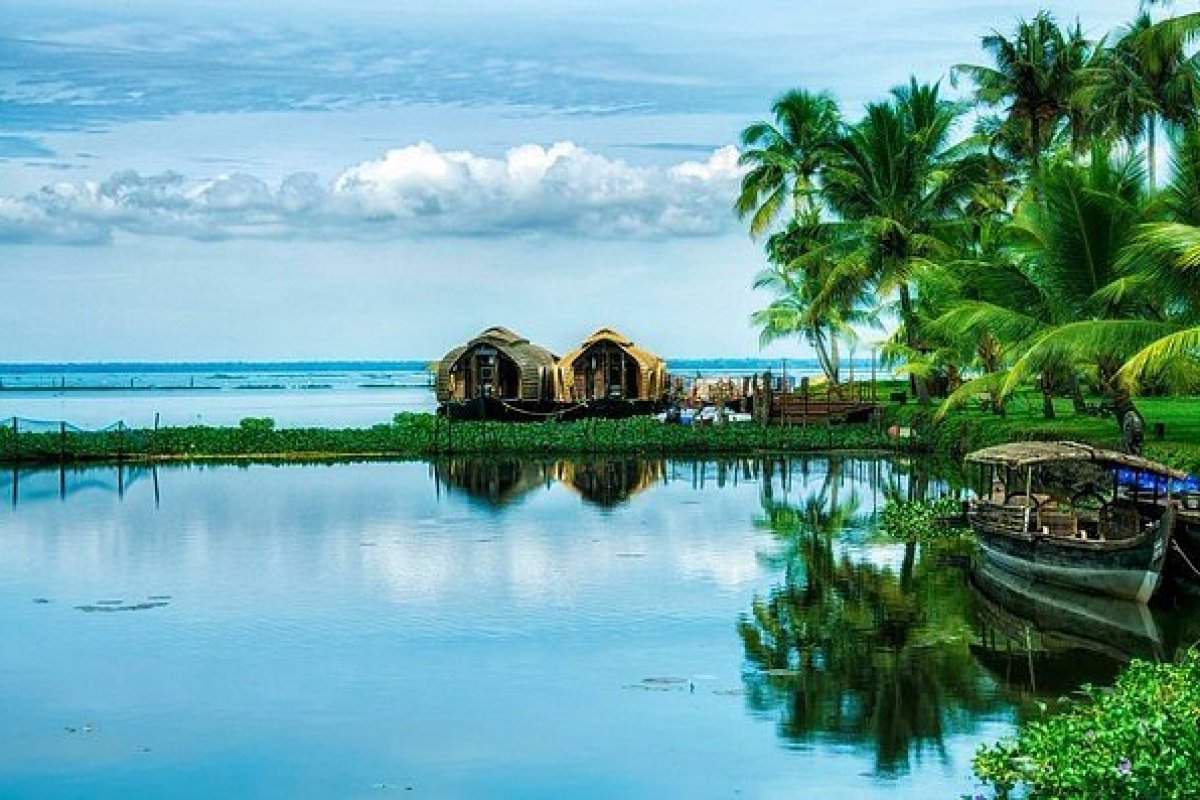 Dental clinics in Kochi, India