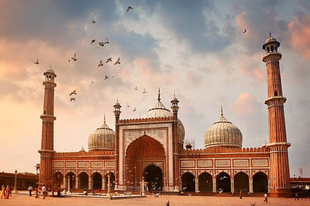 Dental clinics in New Delhi, India