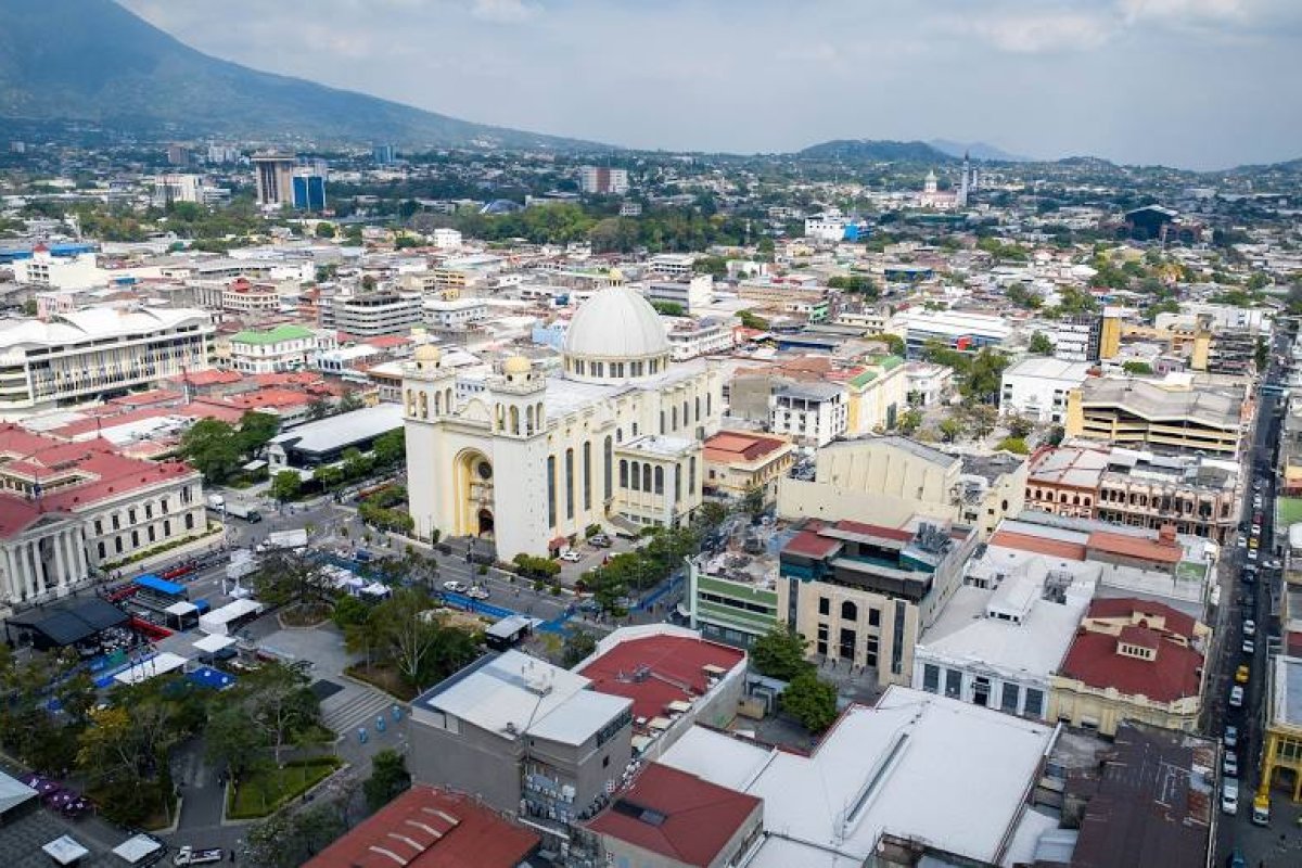 Dental clinics in San Salvador, El Salvador
