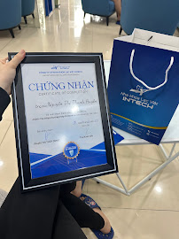 Nha khoa Lạc Việt Intech - Cầu Giấy