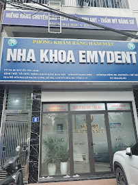 Nha Khoa EmyDent