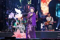 Nụ cười Vàng