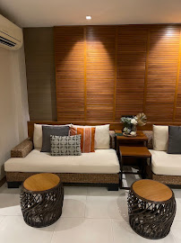PMDC International Cosmetic Dental Center