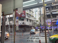 Asok Skytrain Dental Clinic