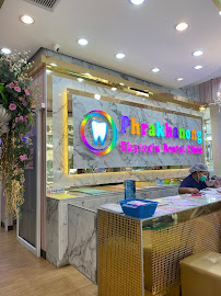 Phrakhanong Skytrain Dental Clinic