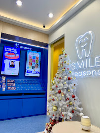 คลินิกทันตกรรม Smile Seasons Silom Complex