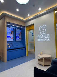 คลินิกทันตกรรม Smile Seasons Silom Complex
