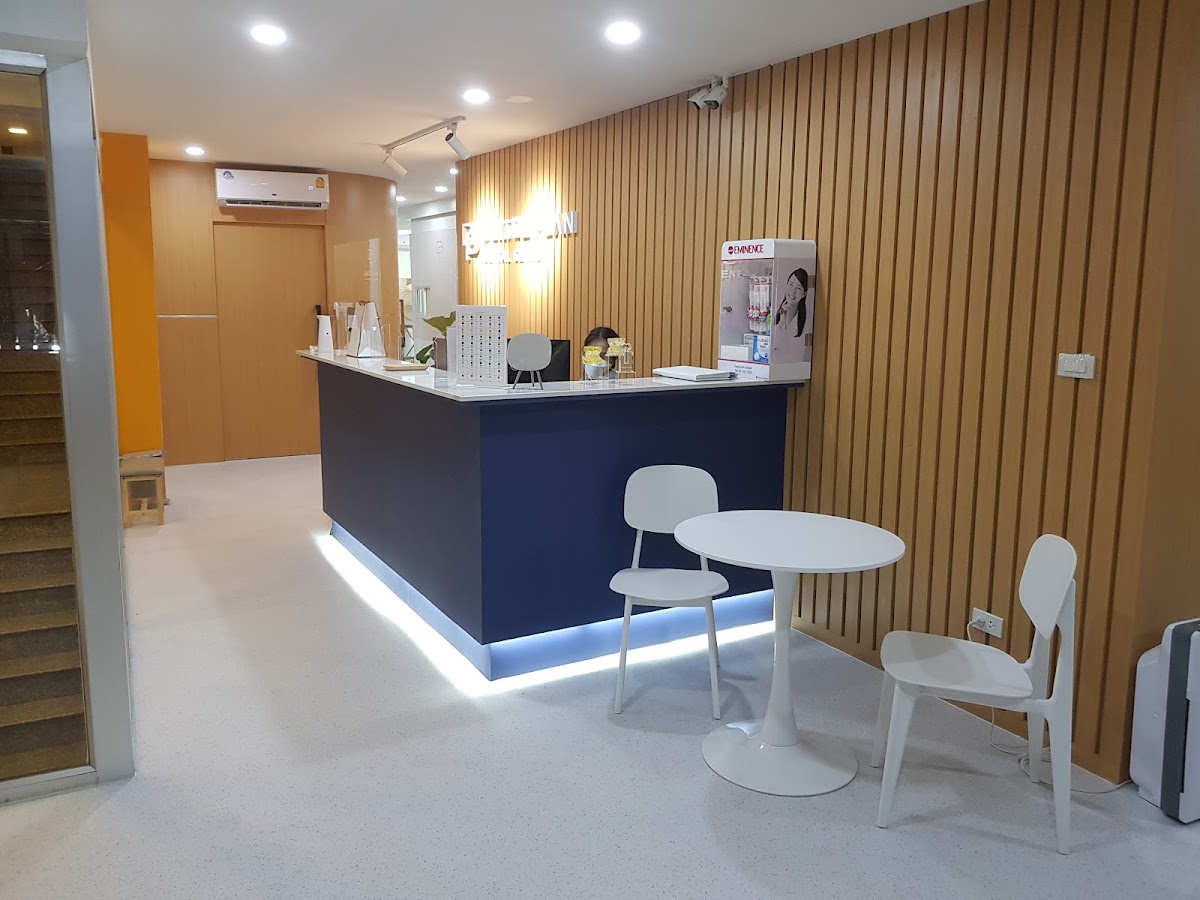 Mister Dentist Silom dental clinic in Bangkok