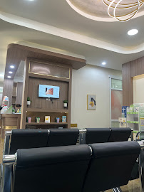 Dio​ Dental​ Clinic​ สีลม​ จัดฟัน​ จัดฟันใส รากฟัน​เทียม​ วี​เนียร์