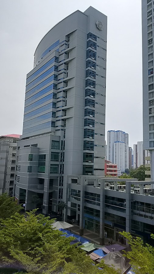 Smile Care Asoke Dental Clinic dental clinic in Bangkok