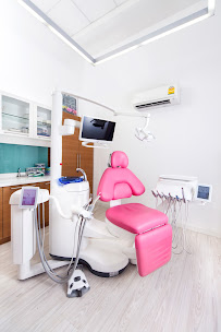 Khunchanok Dental Clinic (คุณชนก คลินิก ทันตกรรม)