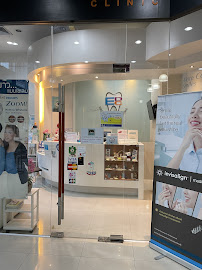 Ekamai Dental Clinic in Bangkok