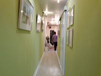 คลินิกฟันดี - FUN D Dental Clinic