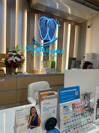 Double Smile Dental Clinic รัชดา ลาดพร้าว รถไฟฟ้า จัดฟัน วีเนียร์ รากเทียม รักษาราก ฟอกสีฟัน ทำฟันเด็ก ฟันปลอม ทำฟัน ฟันคุด