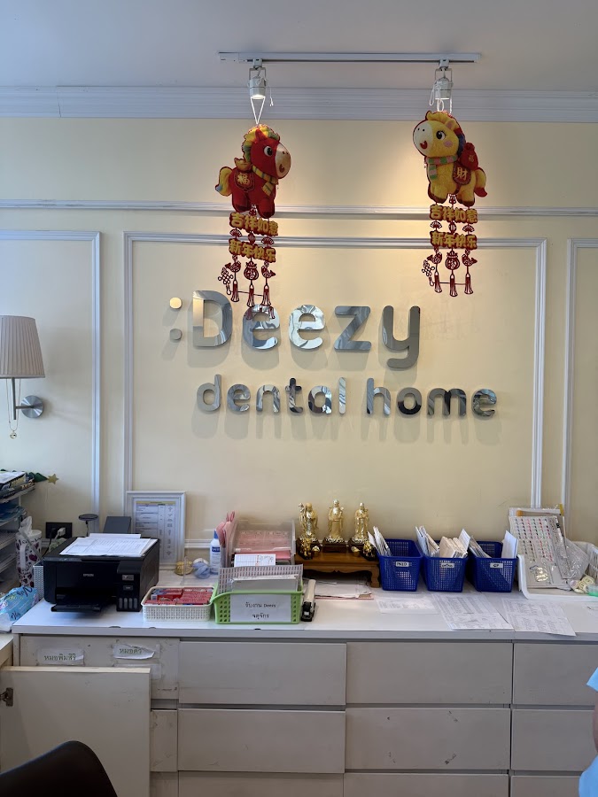 UDelight Dental Clinic dental clinic in Bangkok