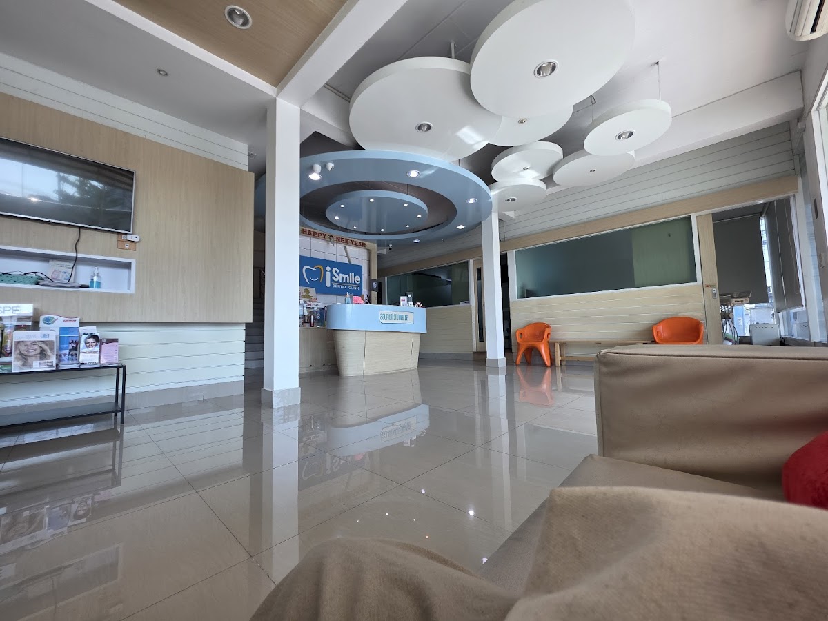 iSmile Dental Clinic dental clinic in Bangkok