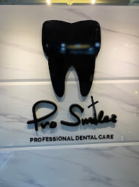 Prosmiles Dental Clinic Rama IX | คลินิคทันตกรรม โปรสไมล์ ทำฟัน จัดฟัน รักษาฟัน พระราม 9