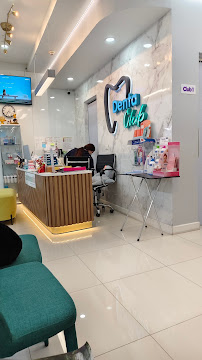 คลินิกทันตกรรมเดนต้าคลับ Dentaclub Dental Clinic (BigC Rama4) จัดฟันใสInvisalign รากเทียม วีเนียร์ จัดฟัน รักษารากฟัน ทำฟัน
