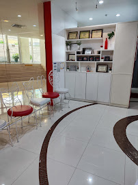 MOS Dental Clinic - Exchange Tower