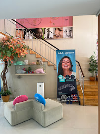 Smiline Dental Clinic - คลินิกทันตกรรมสไมล์ไลน์ ลาดพร้าว101
