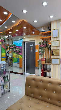 Punnawithi Skytrain Dental Clinic