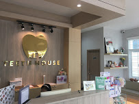 Teeth House Dental Clinic คลินิกทันตกรรมทีธเฮ้าส์ ลาดพร้าววังหิน