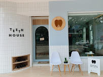 Teeth House Dental Clinic คลินิกทันตกรรมทีธเฮ้าส์ ลาดพร้าววังหิน