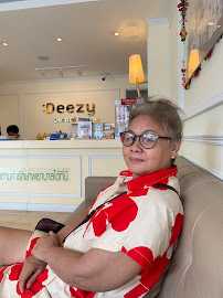 Deezy dental home โชคชัย4 | ทำฟัน จัดฟัน วีเนียร์ รากฟันเทียม