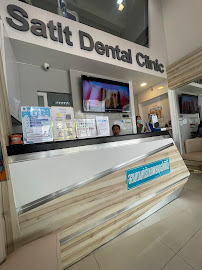 Satit Dental Clinic in Bangkok