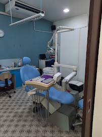 คลินิกทันตกรรมแอทโฮม (At Home Dental Clinic)