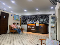 คลินิกทันตกรรมแอทโฮม (At Home Dental Clinic)