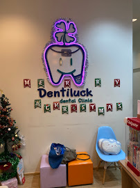 Dentiluck Dental Clinic เด้นท์ที่รักษ์ รากเทียม ฟันปลอม จัดฟัน ทำฟัน ฟอกฟัน ขูดหินปูน อุดฟัน รักษารากฟัน