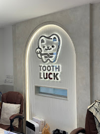 Tooth Luck Dental Clinic BKK คลินิกทันตกรรมทูธลักค์ ทำฟัน จัดฟัน กรุงเทพ-นนทบุรี