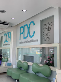 PDC Dental Center ศูนย์ทันตกรรมพีดีซี