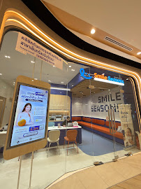 คลินิกทันตกรรม Smile Seasons Central แจ้งวัฒนะ