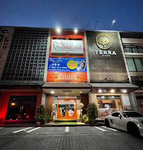 the unique smile dental clinic & cafe คลินิกทันตกรรม เดอะ ยูนีค สไมล์