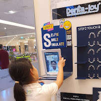 Dentajoy Seacon Square Srinakarin (เดนต้าจอย ซีคอน ศรีนครินทร์) จัดฟันใส Invisalign จัดฟัน Brava วีเนียร์ รากเทียม