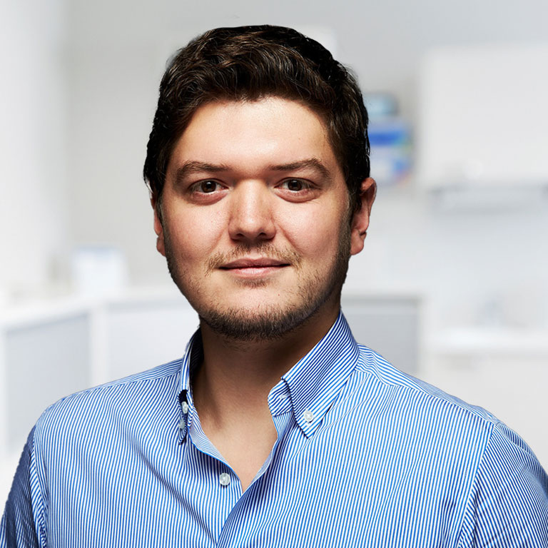 Dr. Dt., Oral Surgeon Abdulsamet Kundakcioglu - Oral and maxillofacial surgery