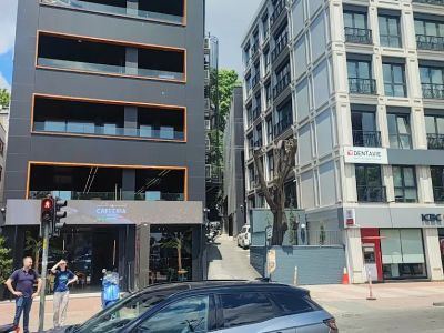 Dr. Kundakcioglu Dental Clinic in Istanbul, Turkey, photograph 11