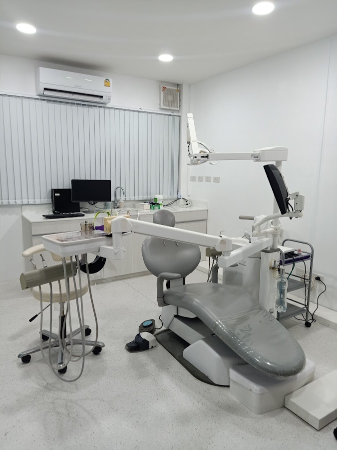 Denta-Joy Dental Clinic dental clinic in Bangkok