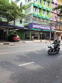 Sathon Dental Clinic