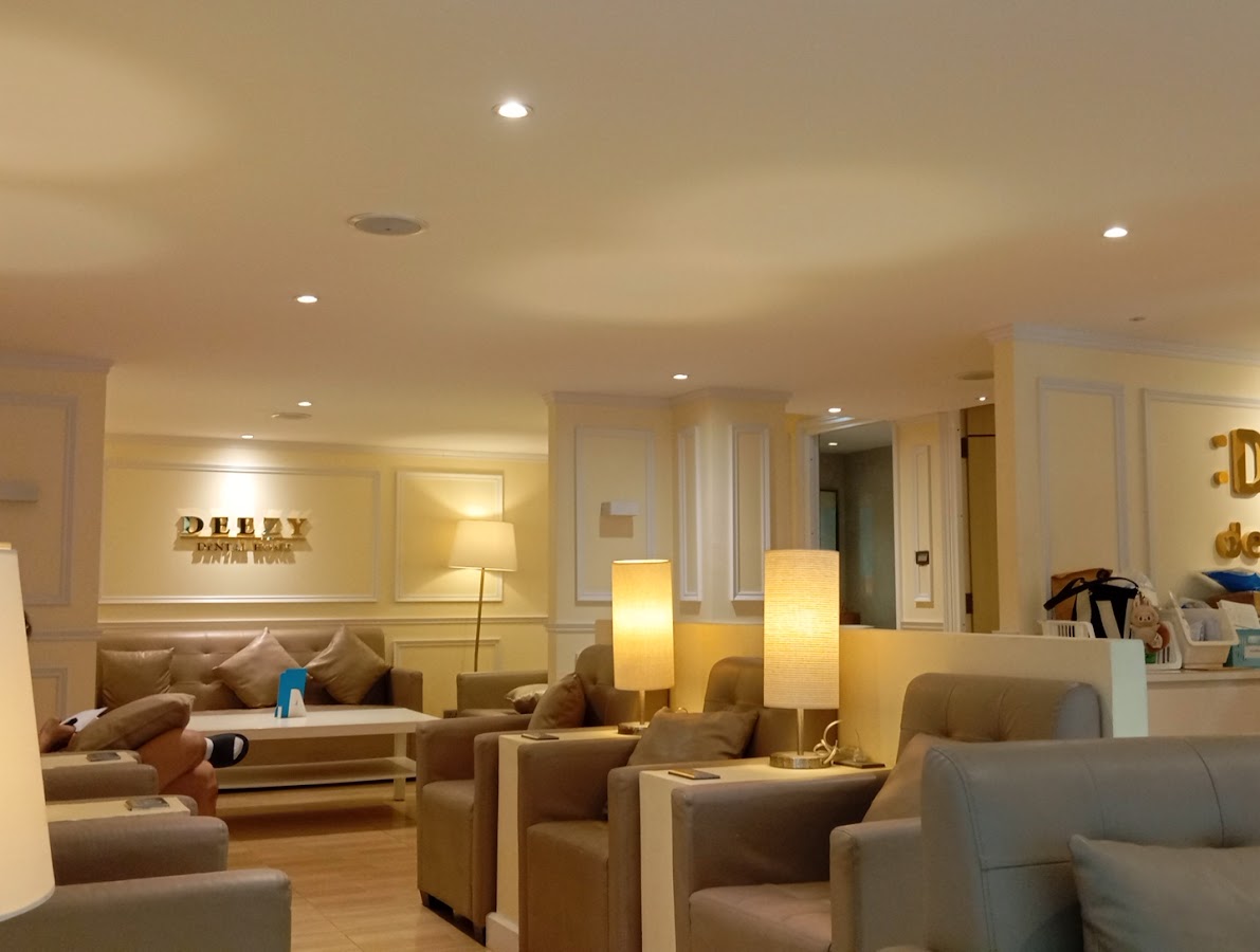 Fan Healthy Saint Louis Dental Clinic dental clinic in Bangkok