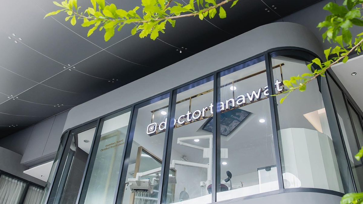 Dr. Tanawat Dental Clinic dental clinic in Bangkok
