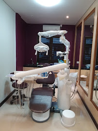Umah Gigi Dental Care by drg. Felix
