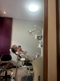 Umah Gigi Dental Care by drg. Felix