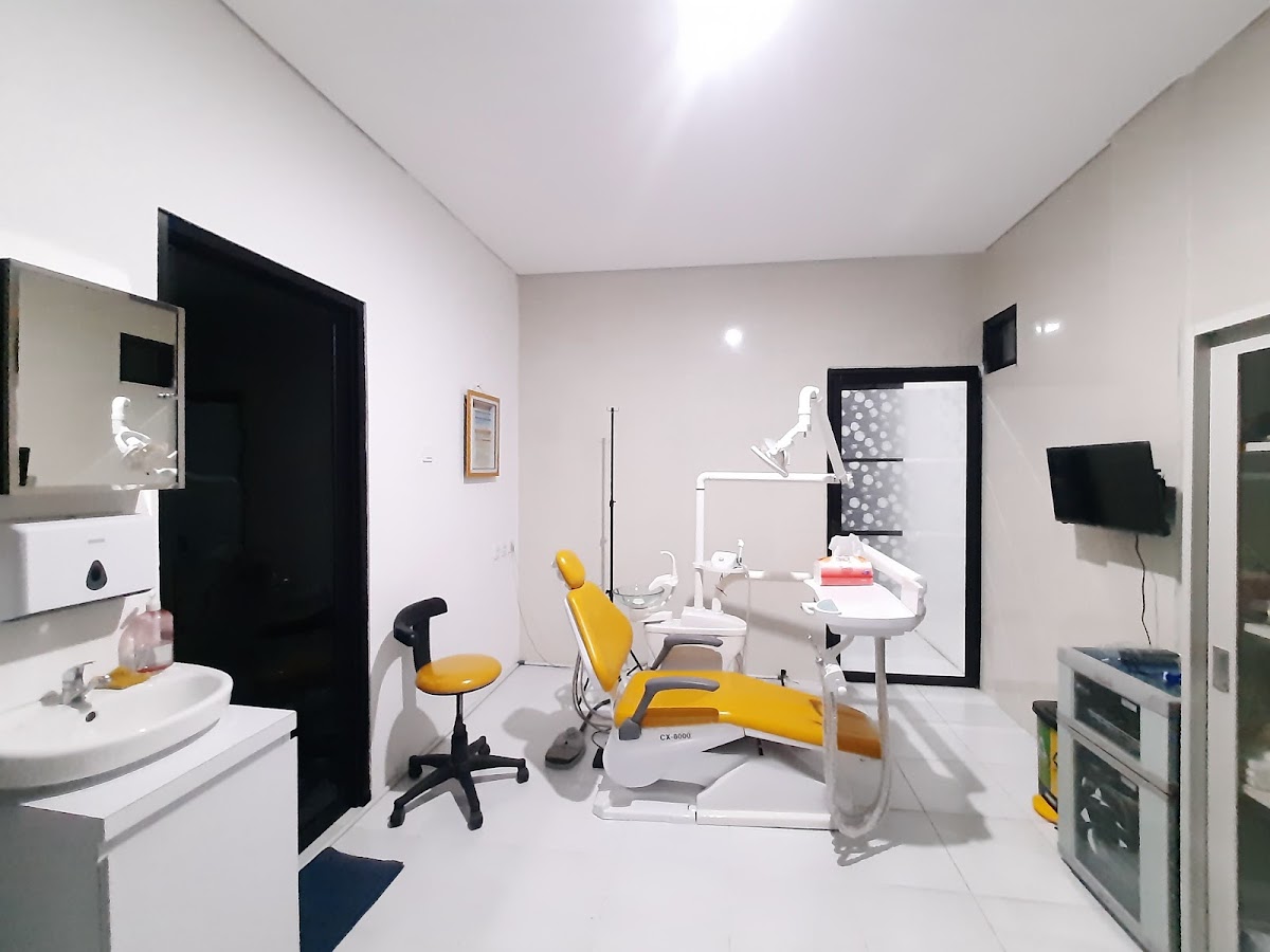 Dr Drg. Riki Kristanto M.si dental clinic
