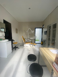 Dentist Dr. drg. Riki Kristanto, M.Si