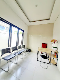 Dentist Dr. drg. Riki Kristanto, M.Si